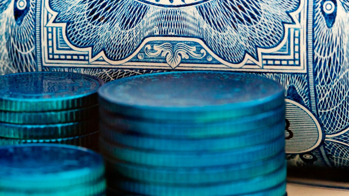 Investing in U.S. Blue-Chip Stocks: A Strategy for Stability